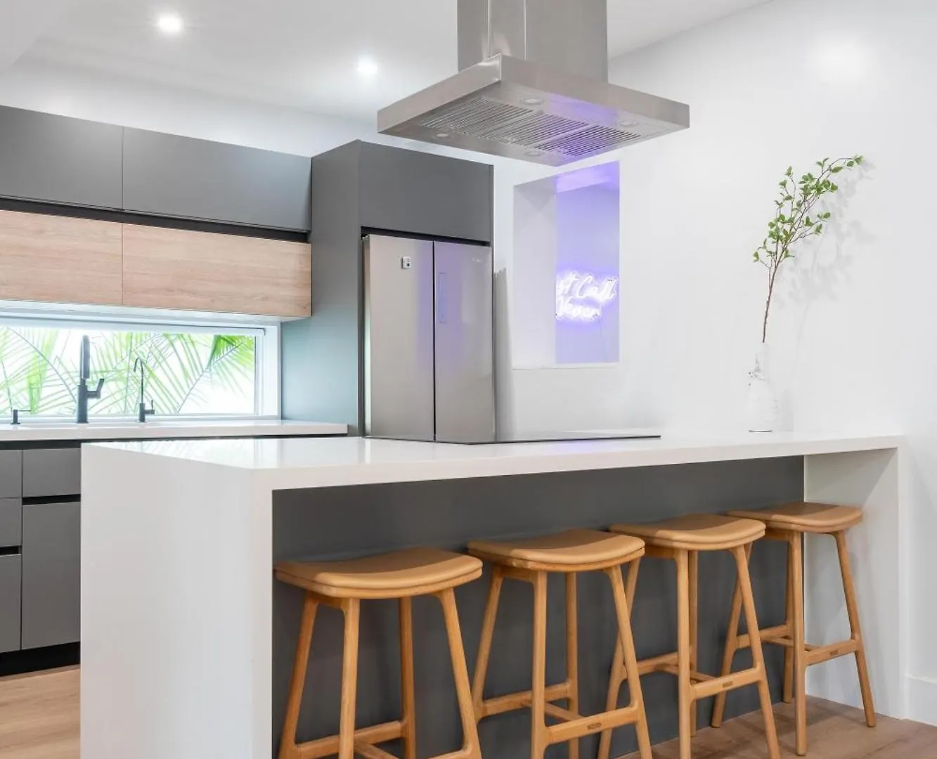 Apartment 5br Hottubpooltableminigolf 7 Min To Wynwood