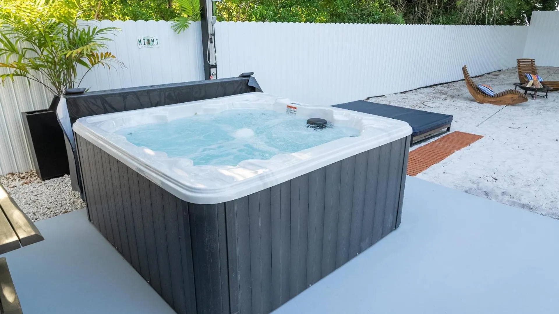Apartment 5br Hottubpooltableminigolf 7 Min To Wynwood Miami