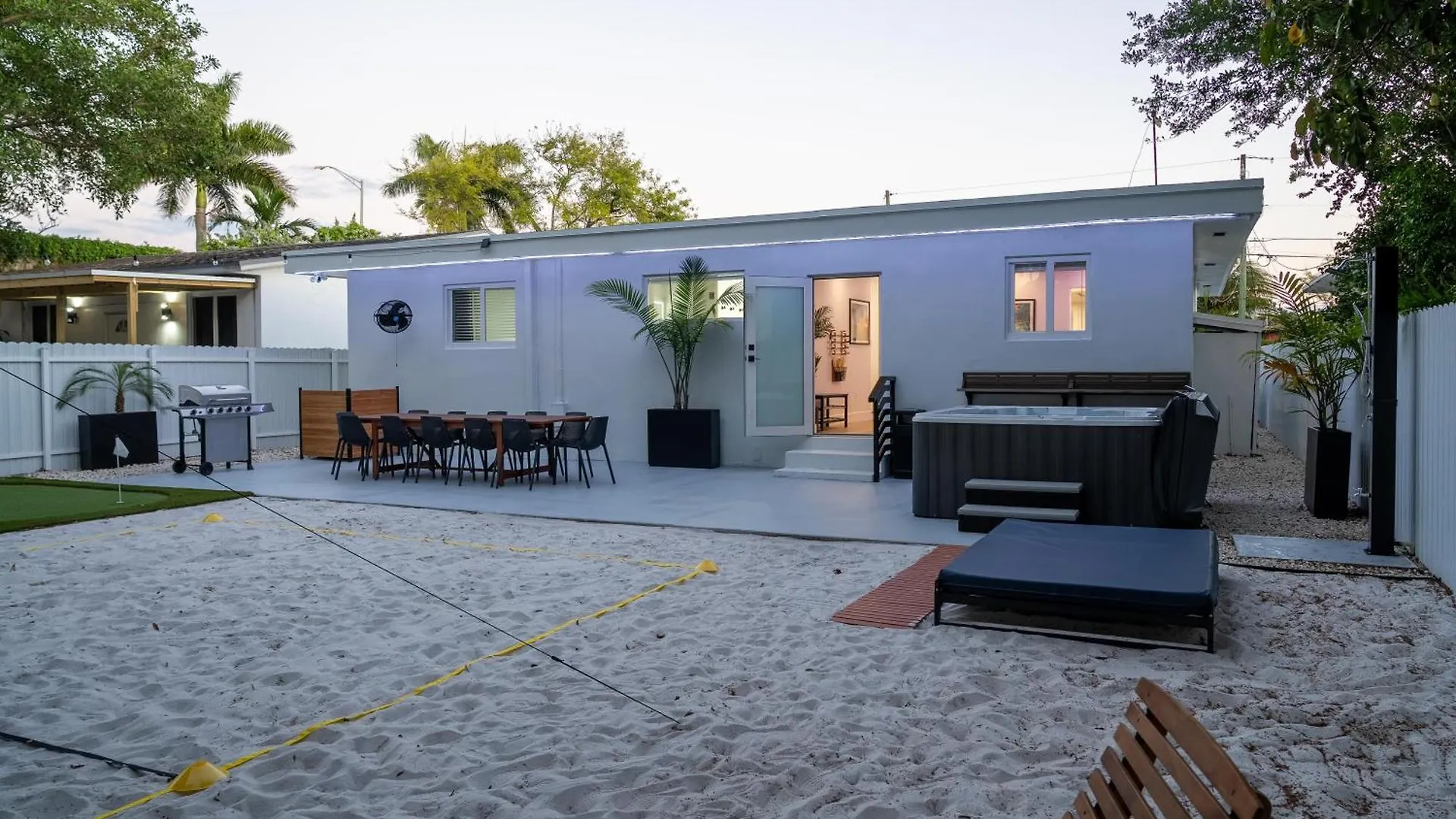 Apartment 5br Hottubpooltableminigolf 7 Min To Wynwood *