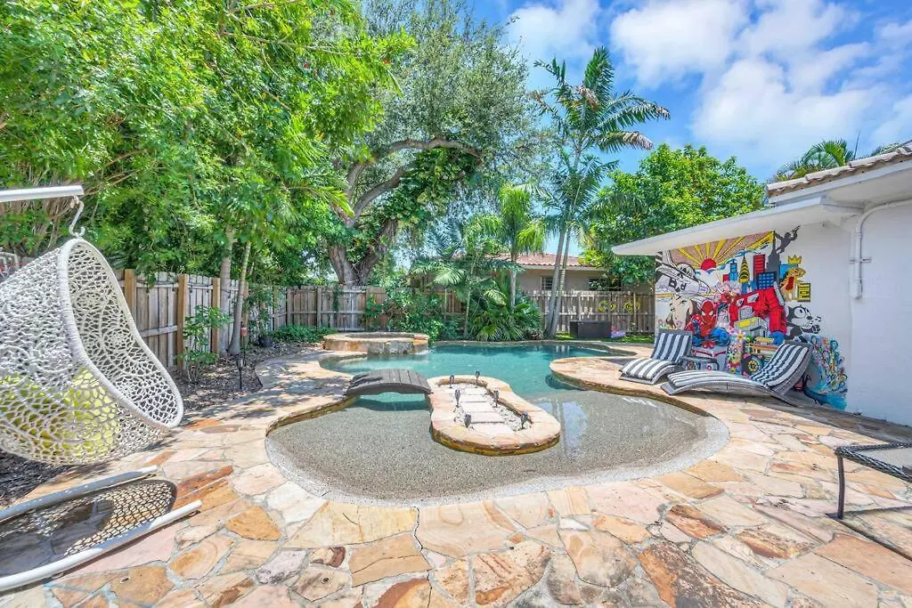 Σπίτι διακοπών Modern Tropical Pool House North Hot Tub