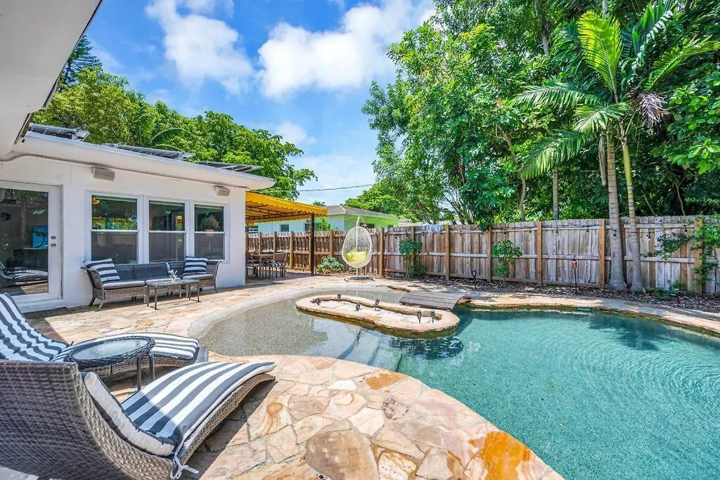 Σπίτι διακοπών Modern Tropical Pool House North Hot Tub