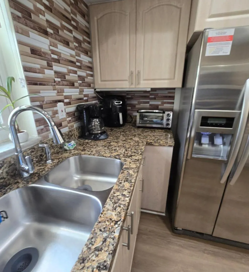 Luxurious & Spacious Townhouse In Prime Location Miami