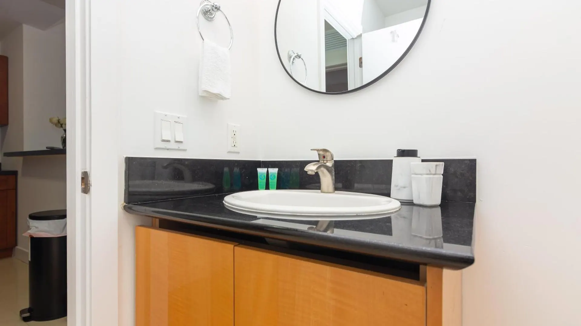 Apartment Downtown - 5 Minutes From Wynwood & Port - Art District Near Beach