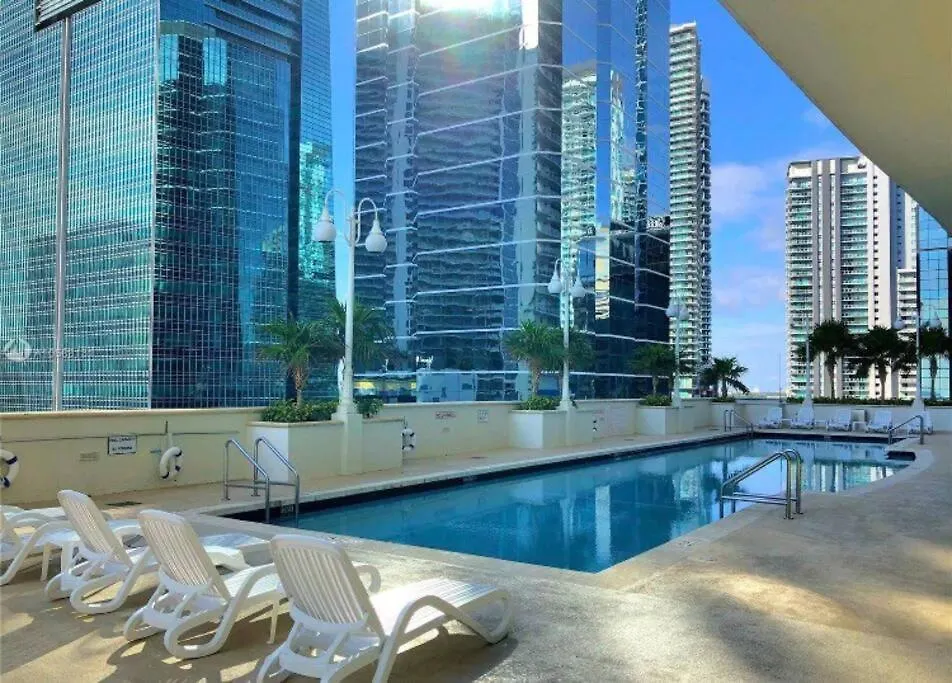 Apartment Spacious 1bedroom Unit Brickell-free Parking *