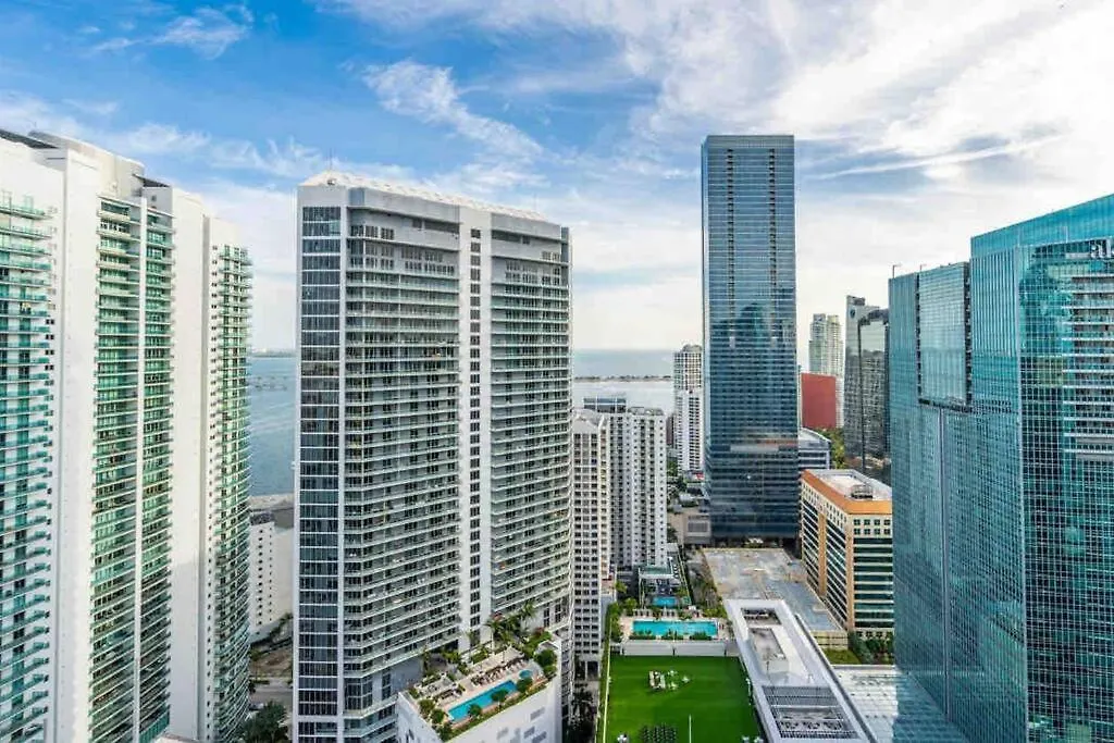 Spacious 1bedroom Unit Brickell-free Parking 迈阿密