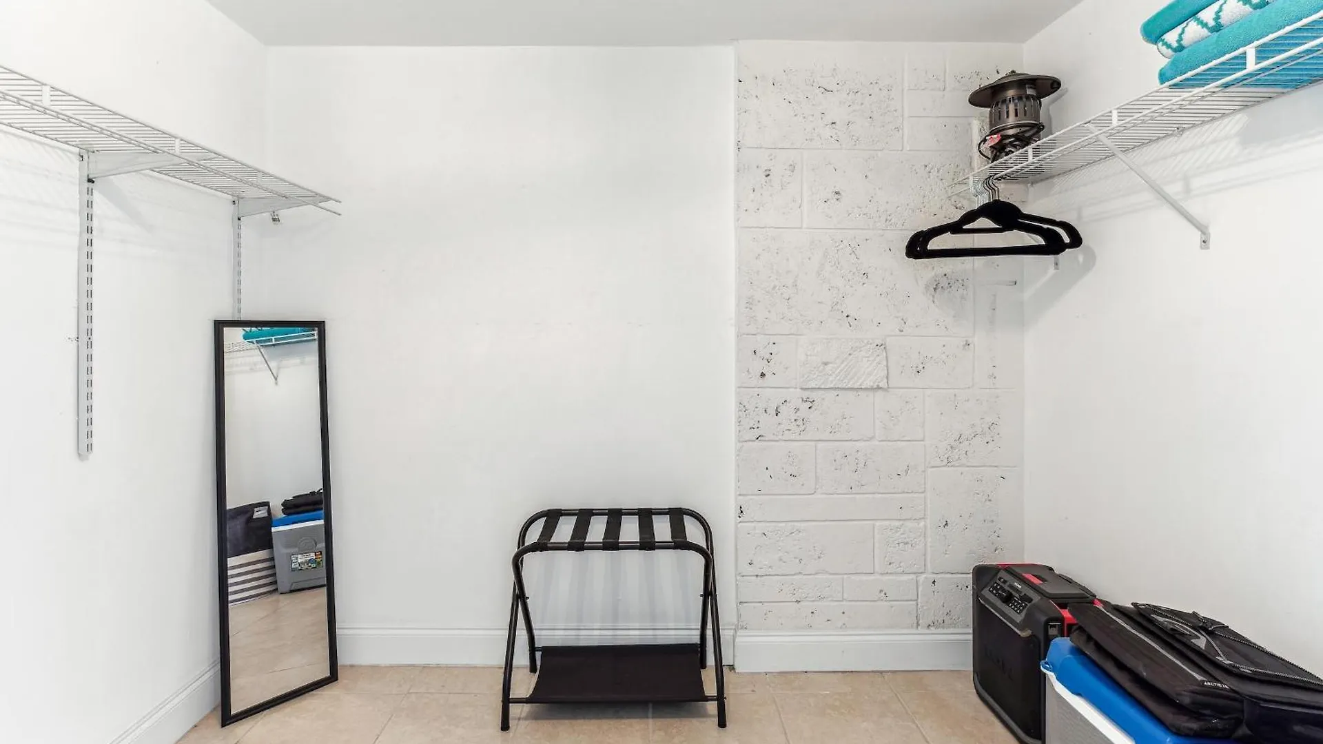 Oasis, Spacious 4-bedroom With Pool Miami