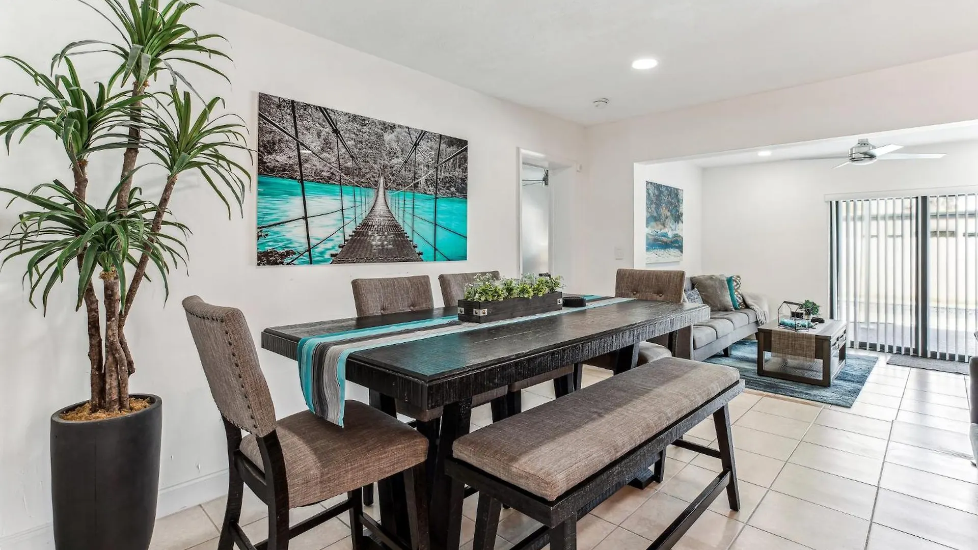 Holiday home Oasis, Spacious 4-bedroom With Pool