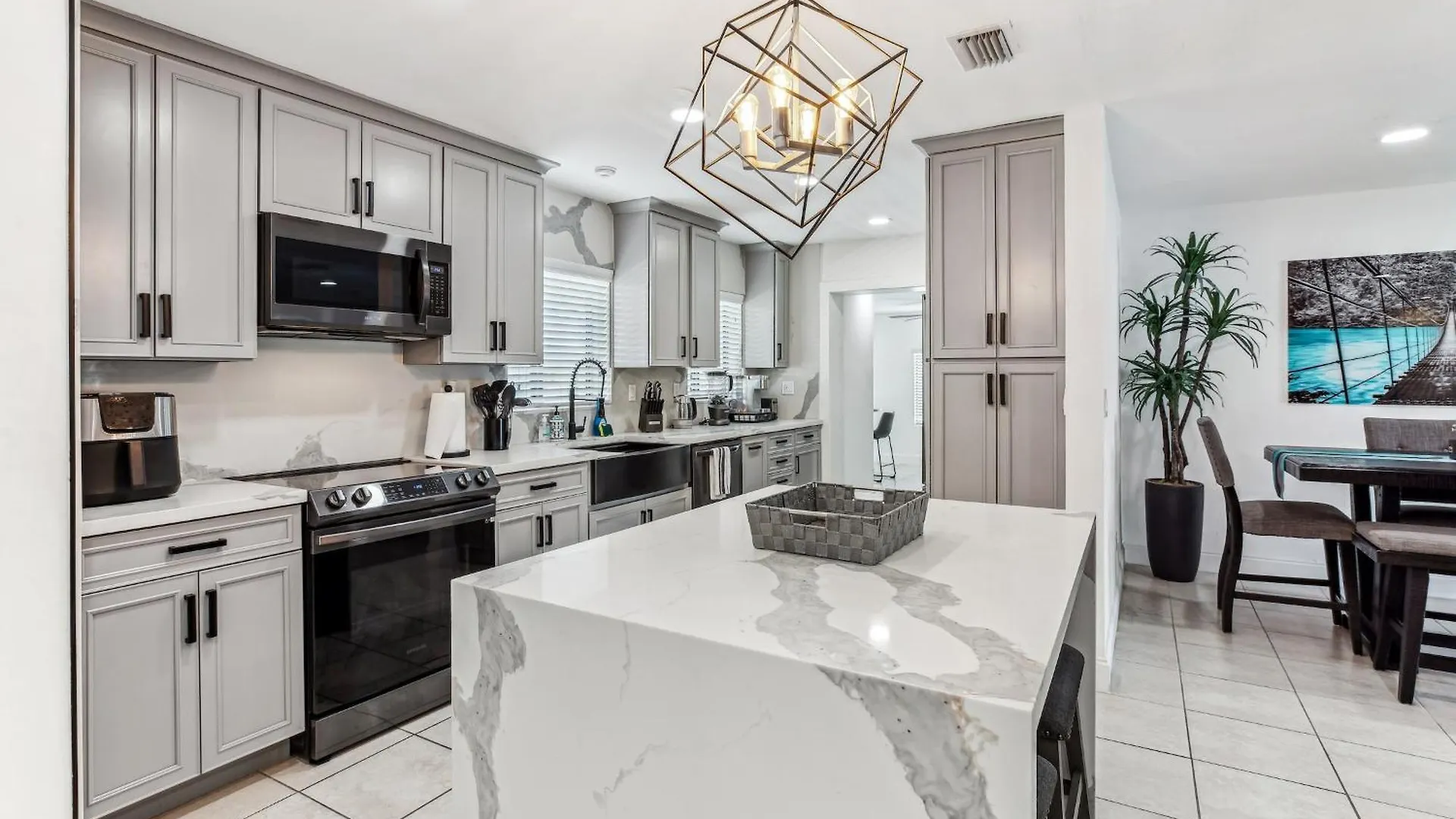 別荘 Oasis, Spacious 4-bedroom With Pool