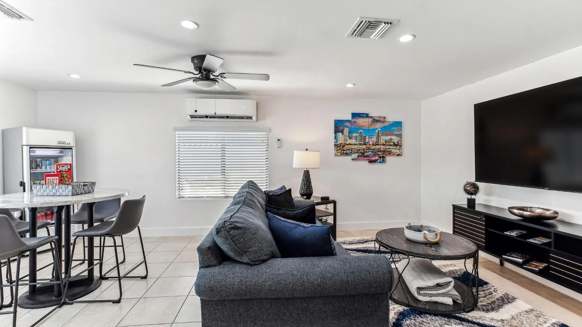Holiday home Oasis, Spacious 4-bedroom With Pool