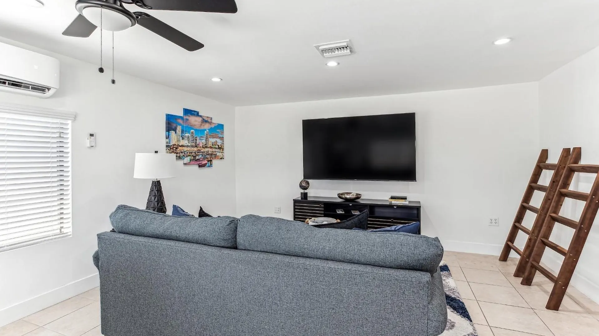 Oasis, Spacious 4-bedroom With Pool