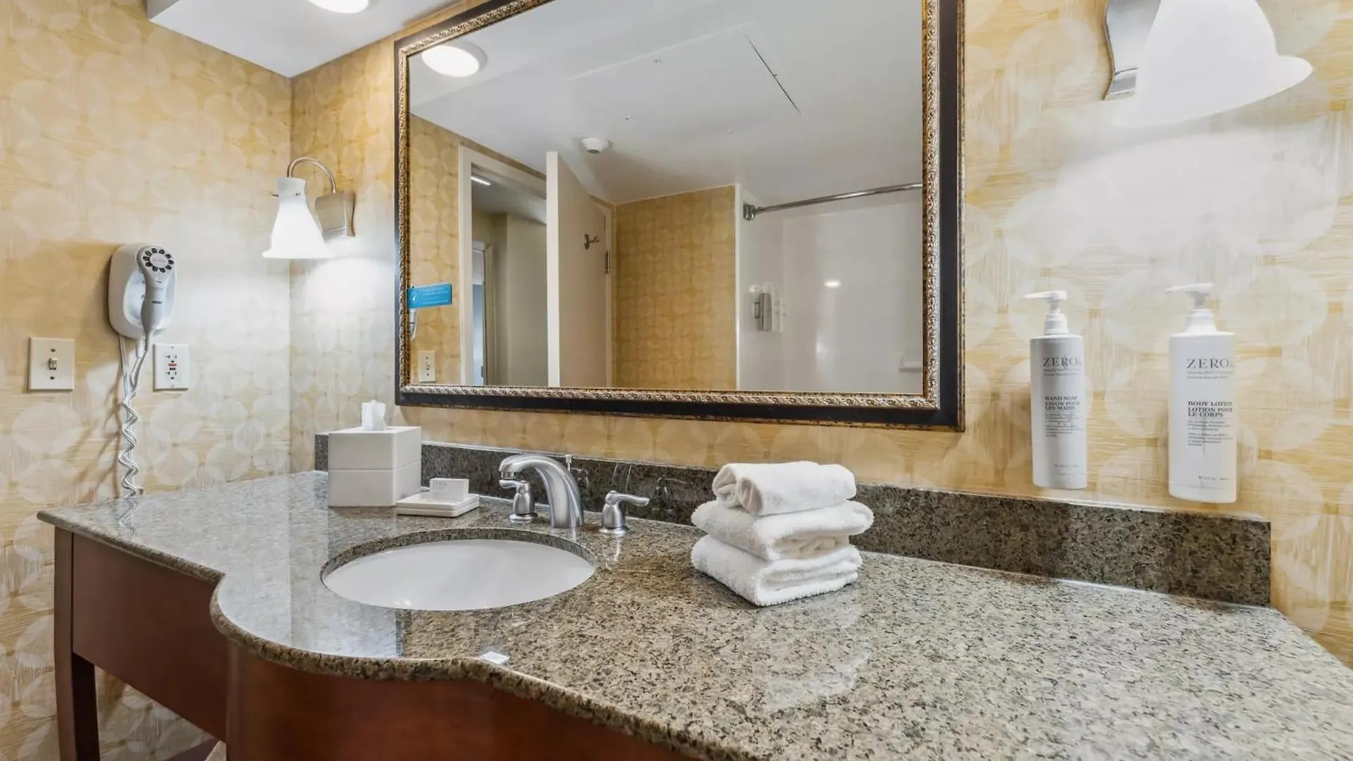 Hotel Hampton Miami-airport West 3*