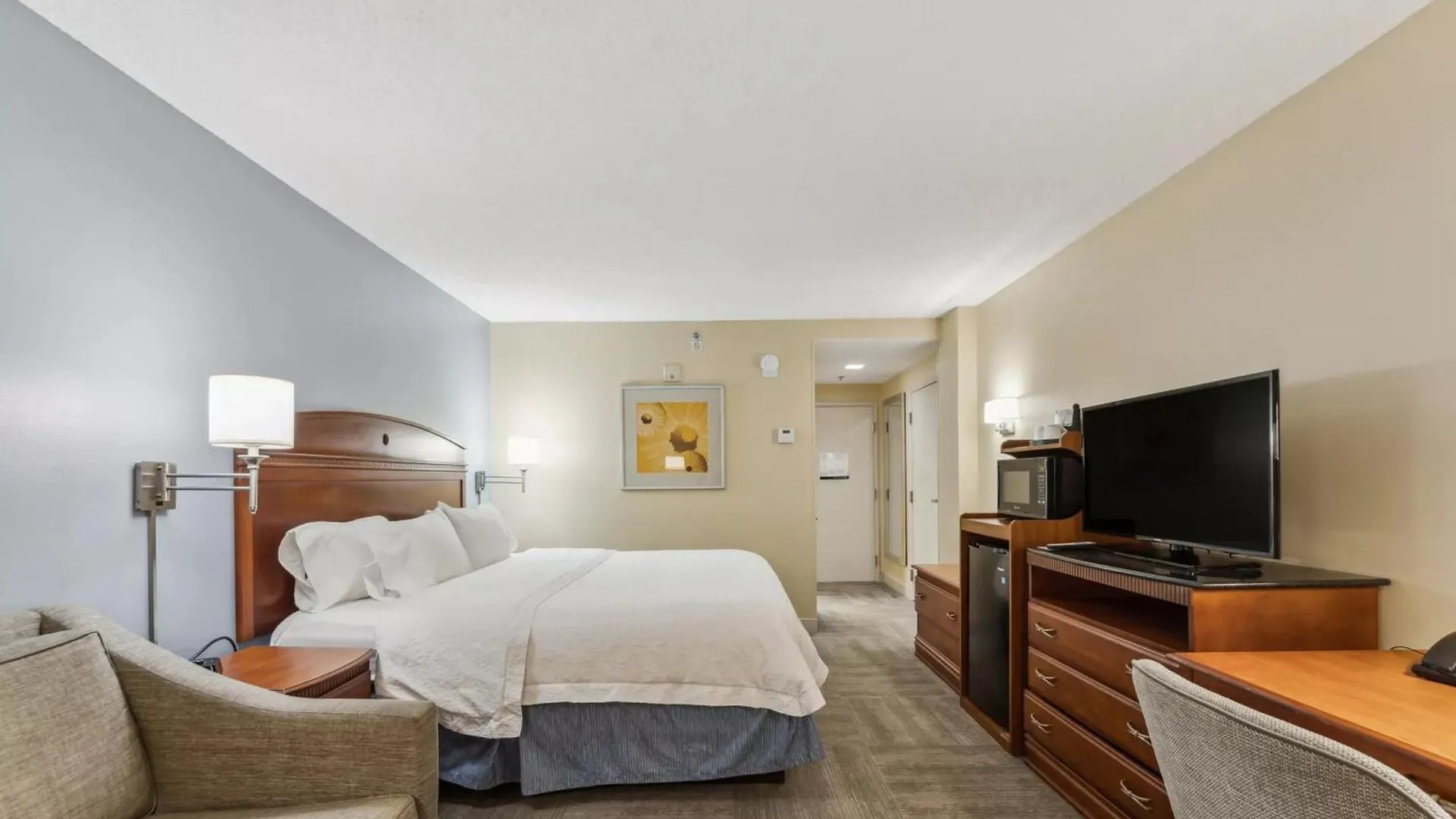 Hampton Miami-airport West 3*