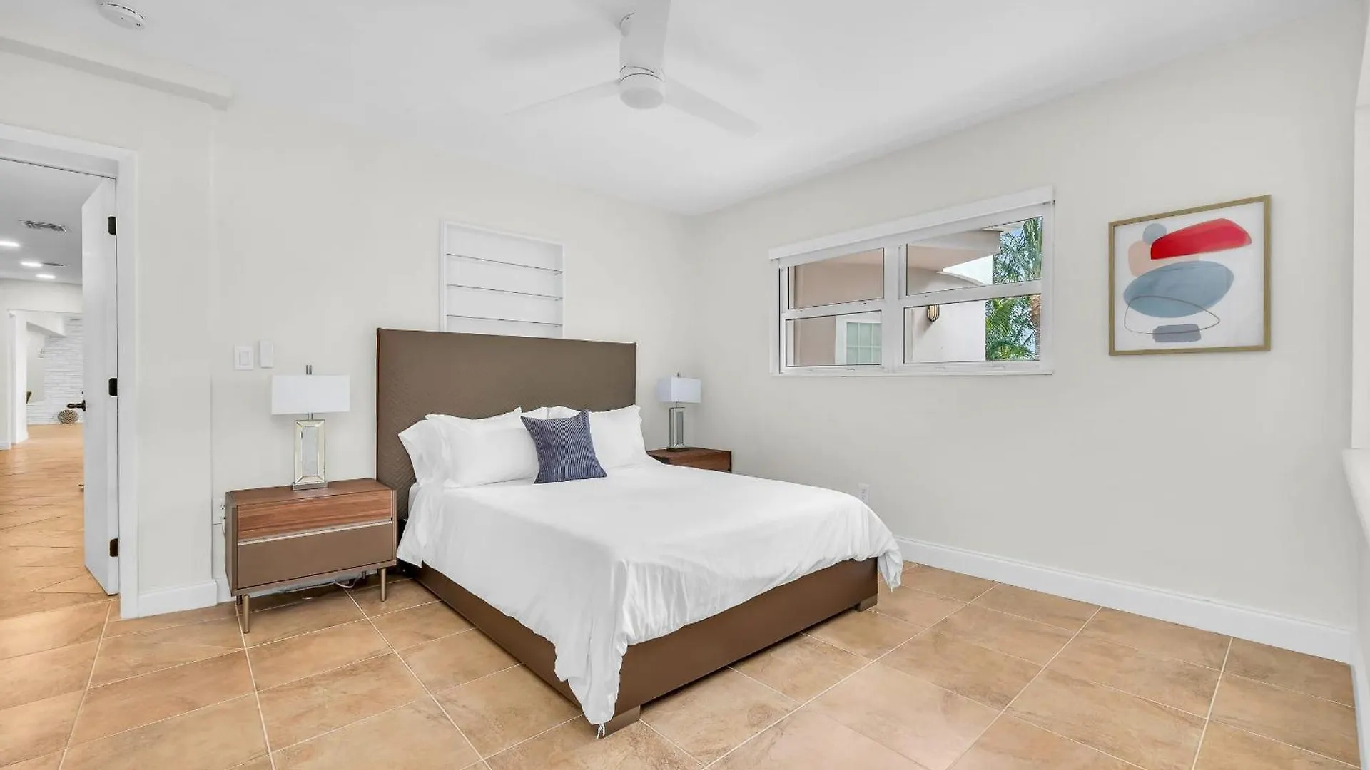 Holiday home Tropical Waterfront Family Oasis - Amazing Location *