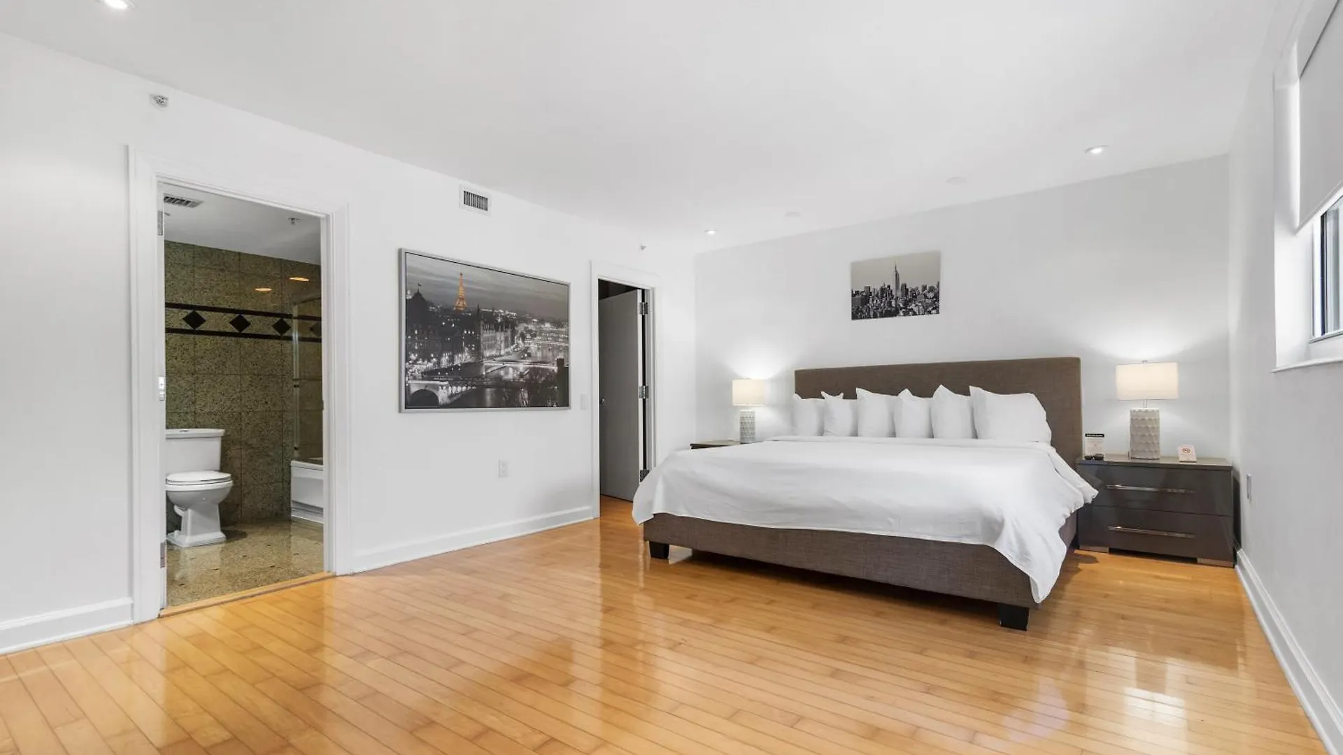 Fortune House Hotell 4*