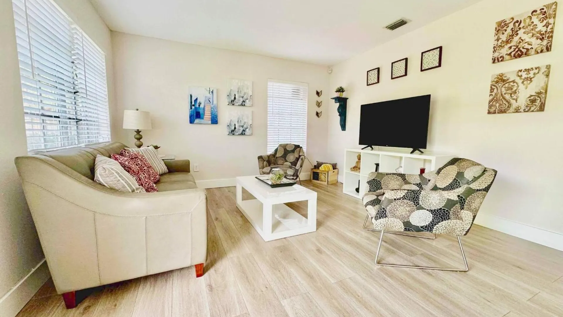 Cozy Near Coconut Grove And The Of