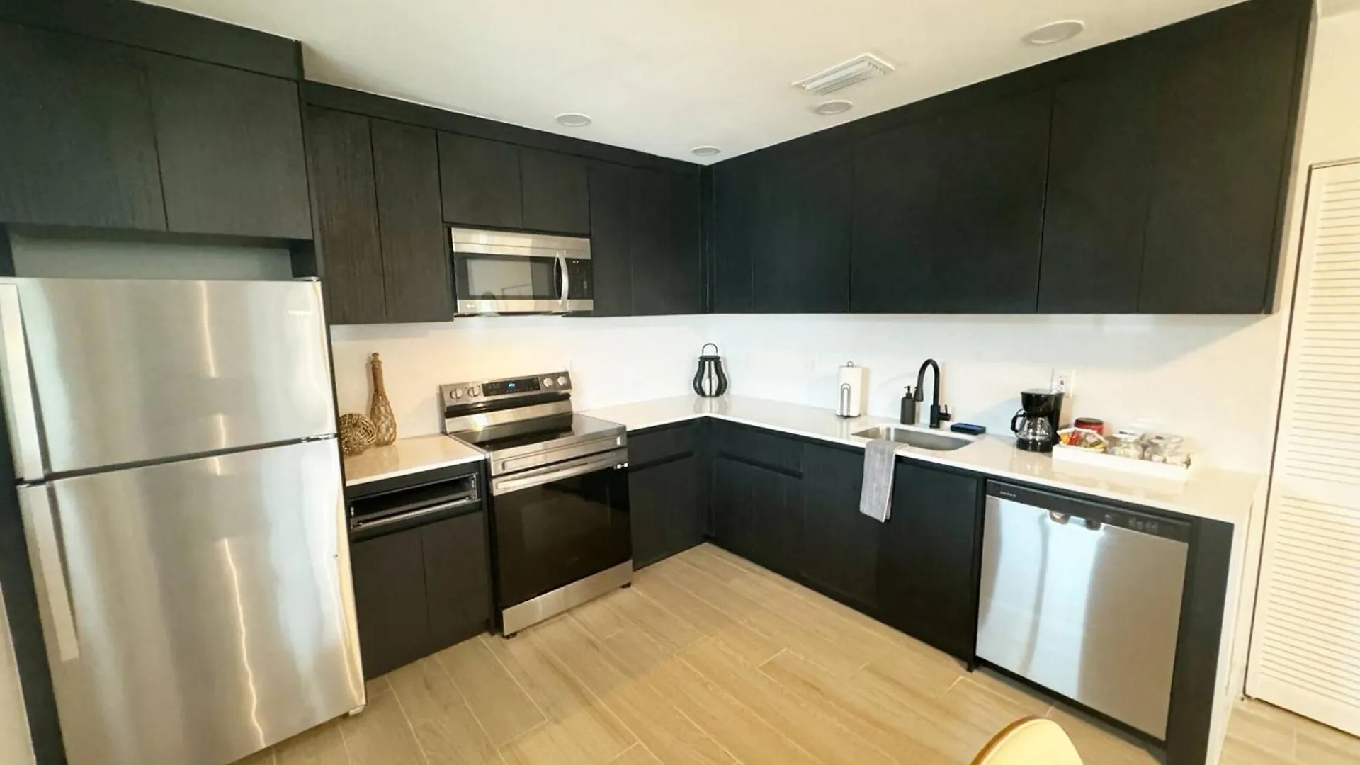 Stylish Wynwood Retreat Near Art District Apartment Miami