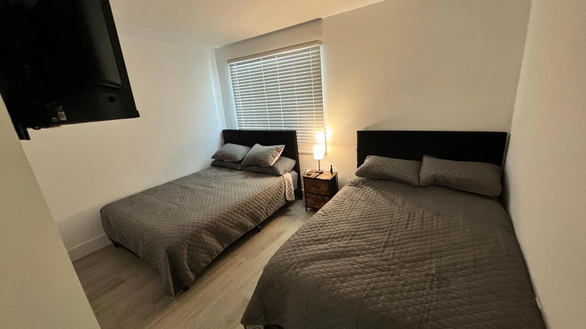 En Kendall 2 Y 3 Banos Apartmán Miami