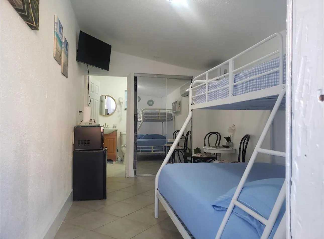 Homestay B6 Value On Private Bedroom With Private Bathroom In Little Havana,