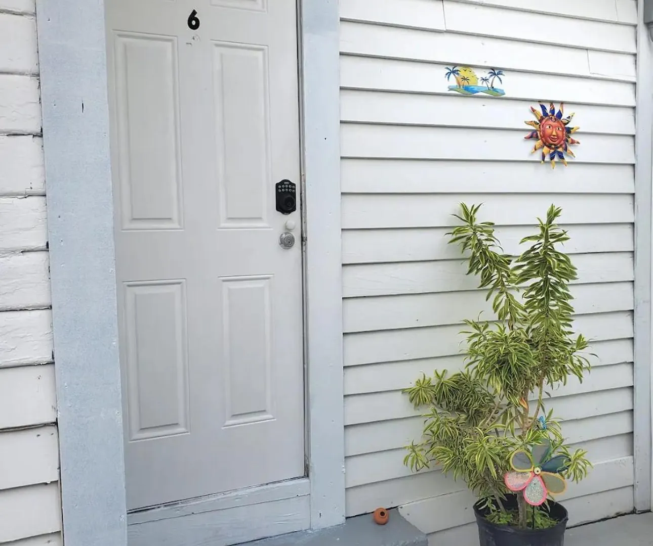 B6 Value On Private Bedroom With Private Bathroom In Little Havana,