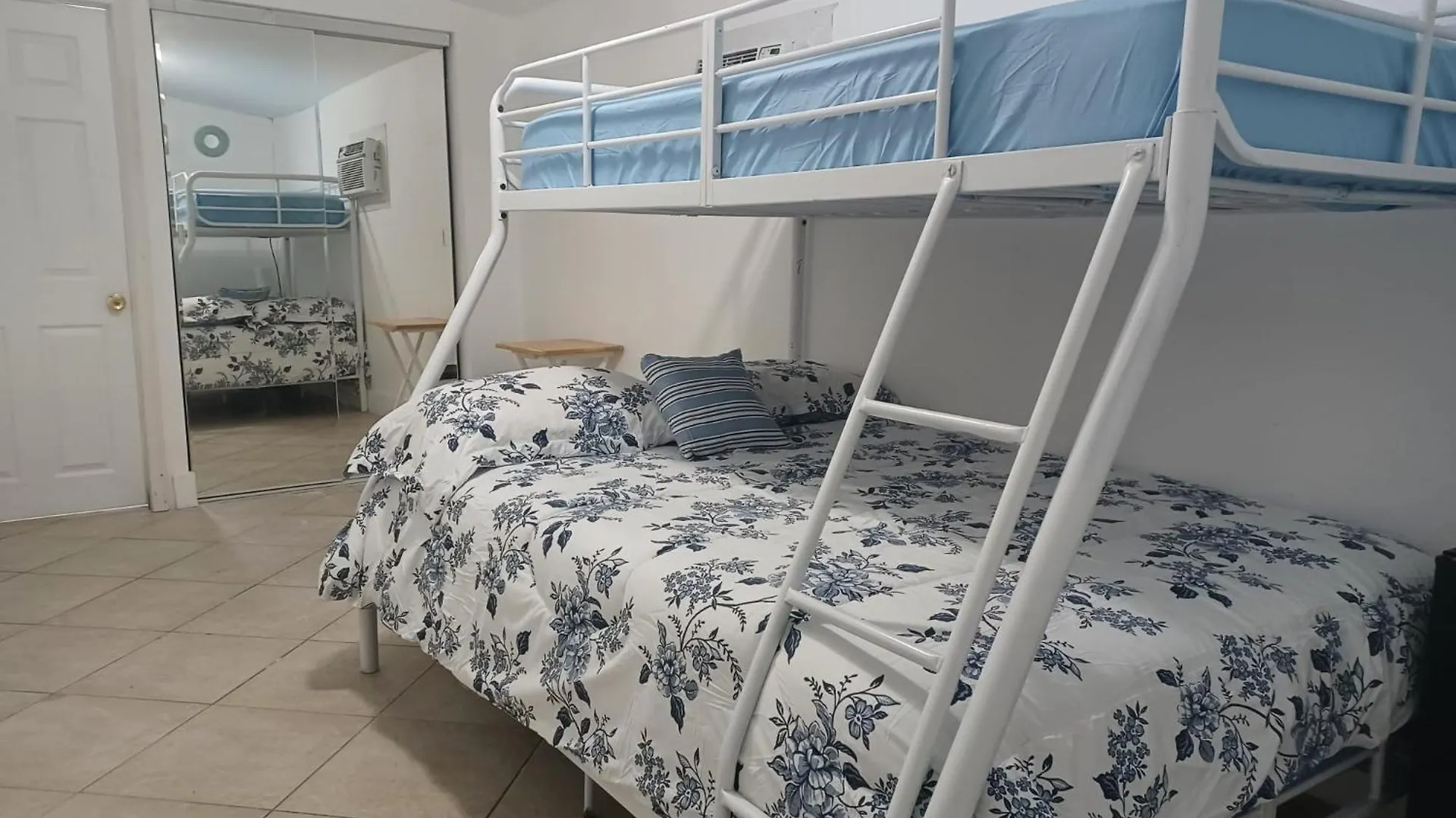 Homestay B6 Value On Private Bedroom With Private Bathroom In Little Havana,