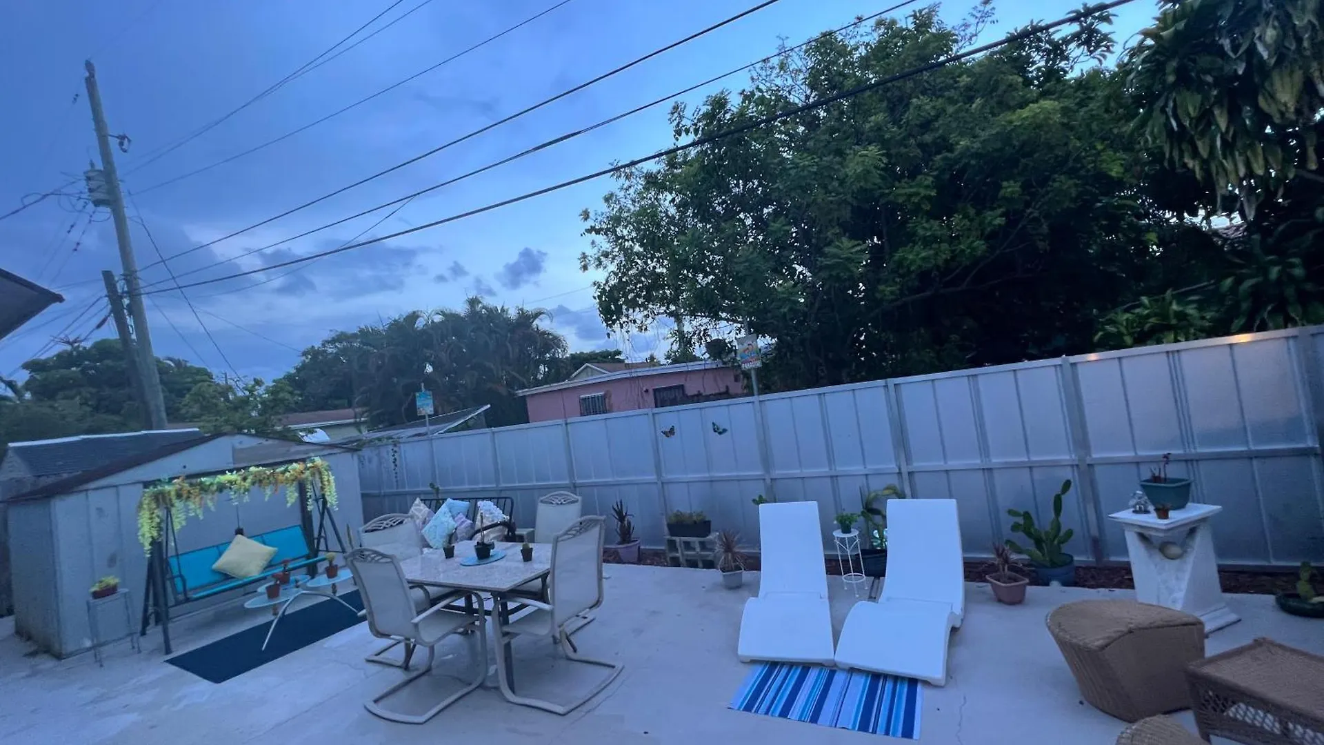 Relax 523 * Miami