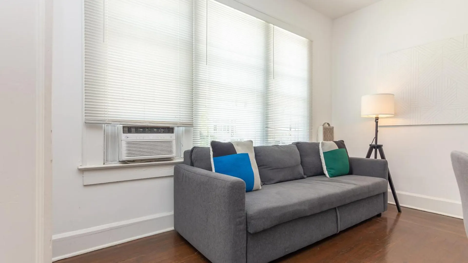Apartment Two Bedroom - Heart Of Wynwood & Edgewater - Private Parking Spot *