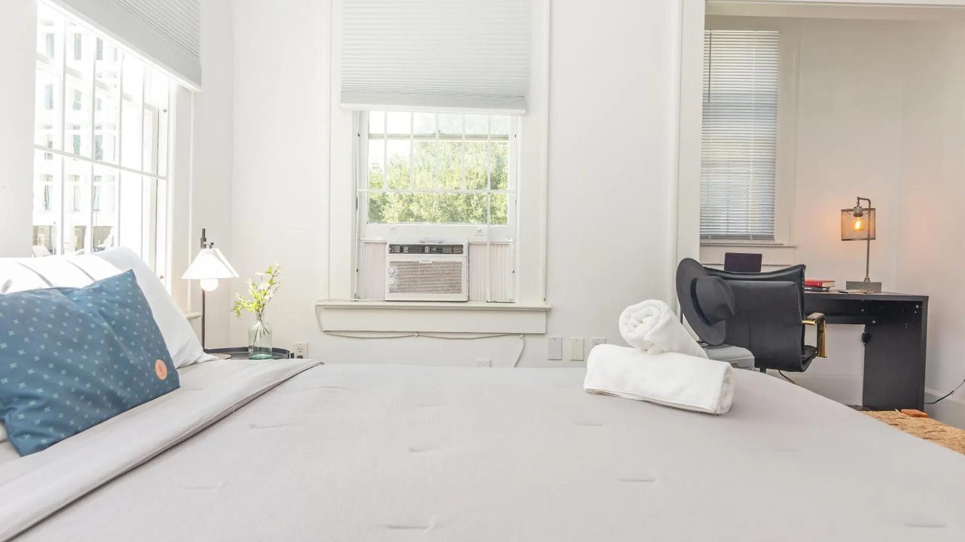 Two Bedroom - Heart Of Wynwood & Edgewater - Private Parking Spot Apartment