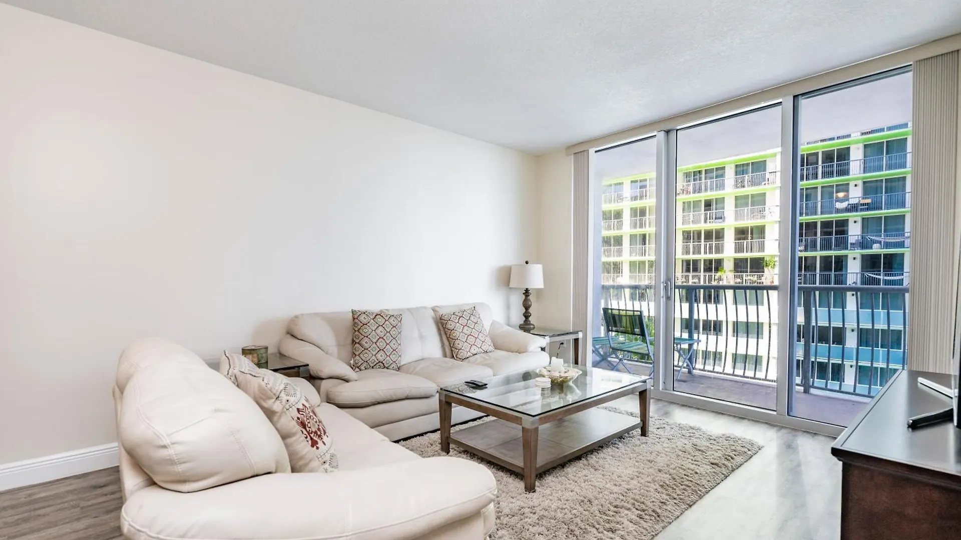 1 Bedroom Opera Tower - Edgewater * Miami
