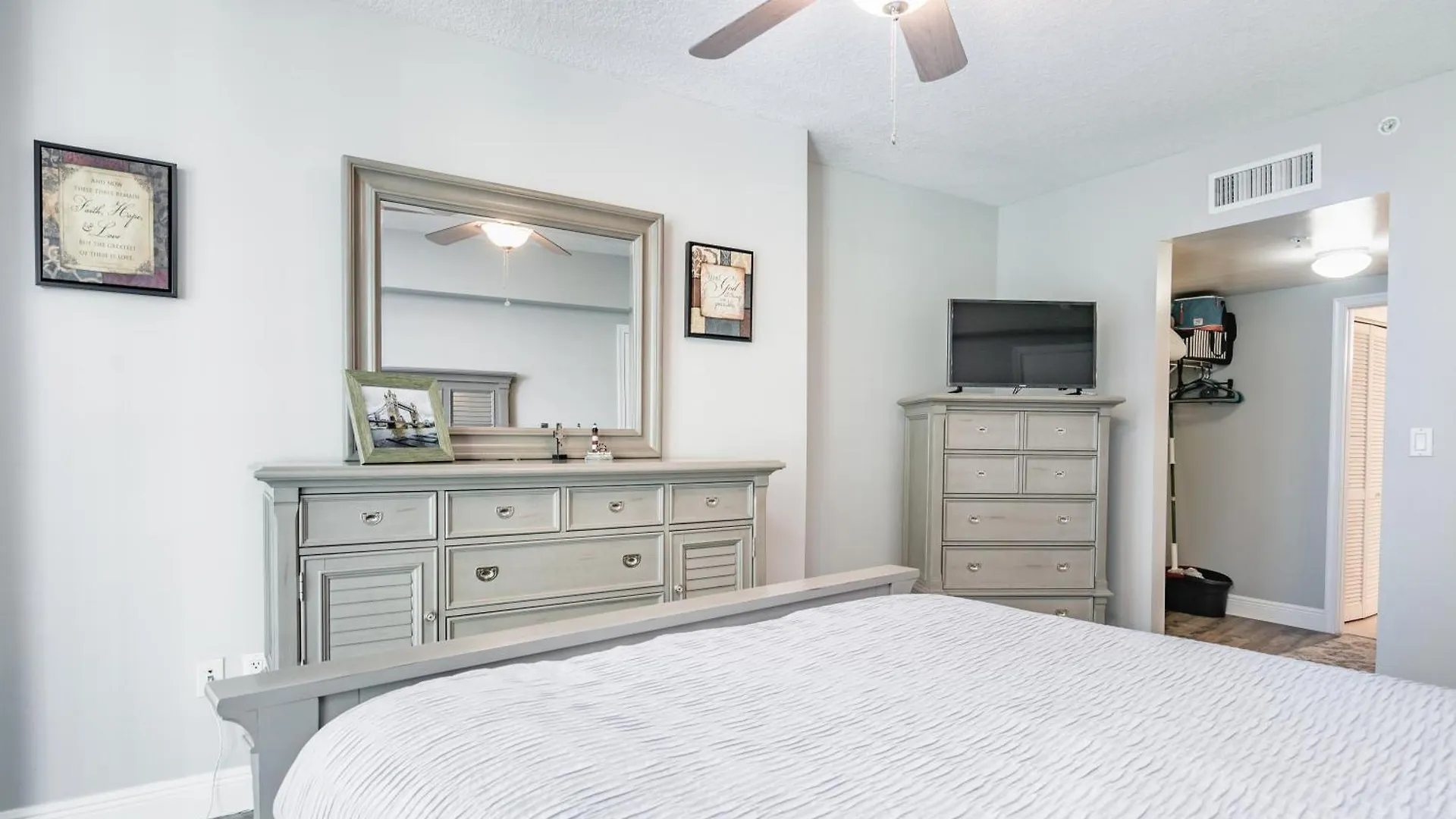 Apartment 1 Bedroom Opera Tower - Edgewater Miami