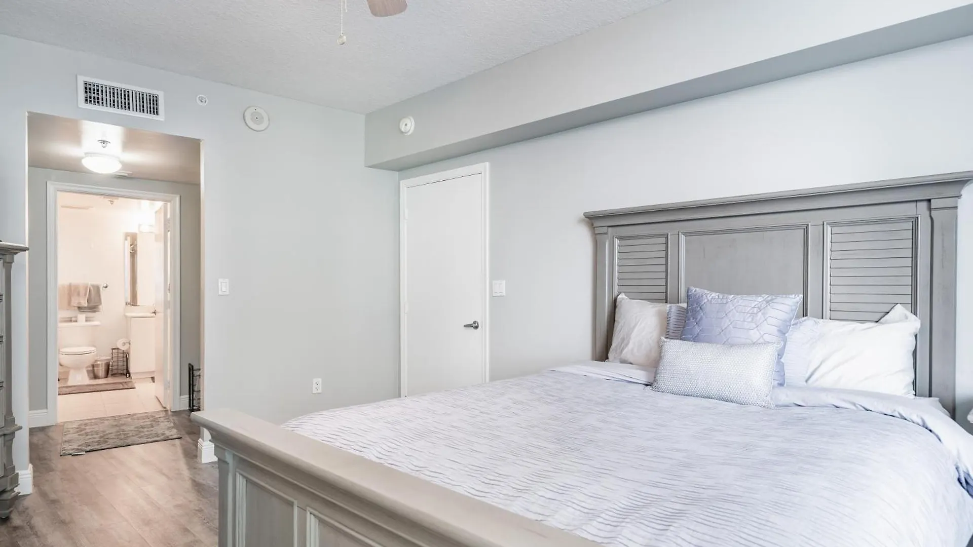 1 Bedroom Opera Tower - Edgewater Apartment Miami