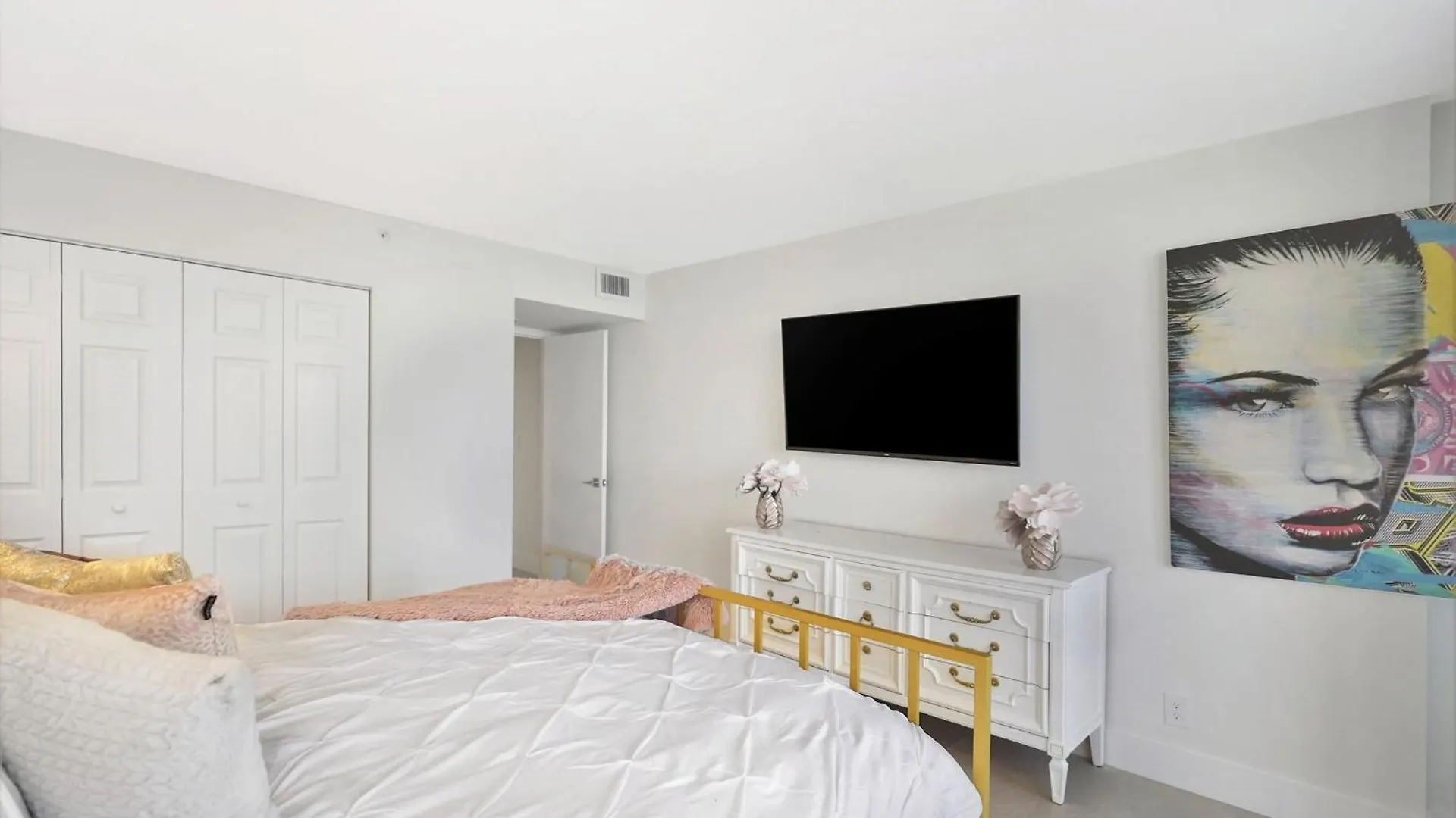 Sweet Dreams! Renovated With Water Views