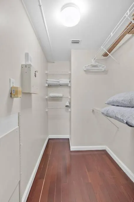 Cozy 1bed 1bath Overlooking Brickell Skyline Apartment *