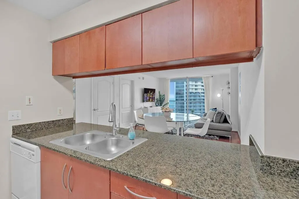 Cozy 1bed 1bath Overlooking Brickell Skyline * Miami