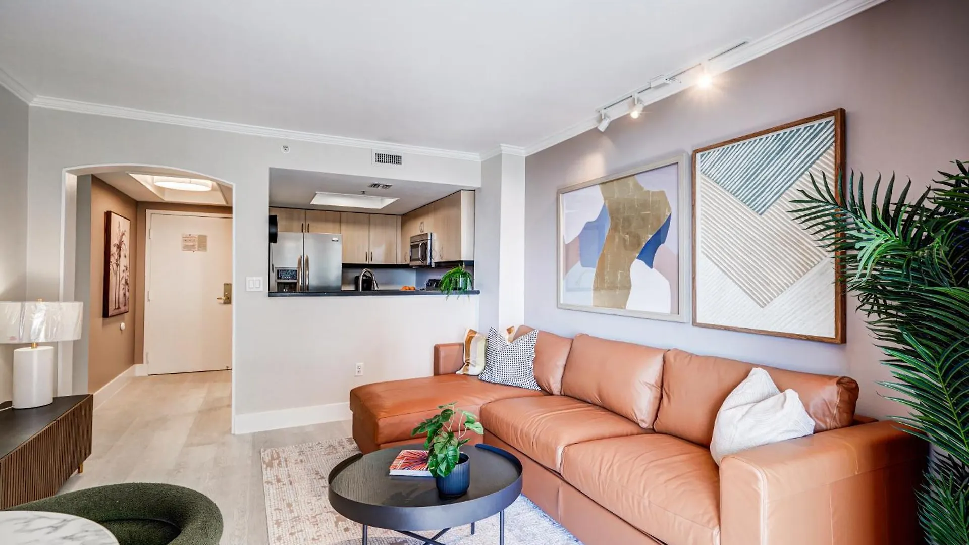 Coconut Grove Beauty 1 Bedroom Bayview With Free Parking Apartment *