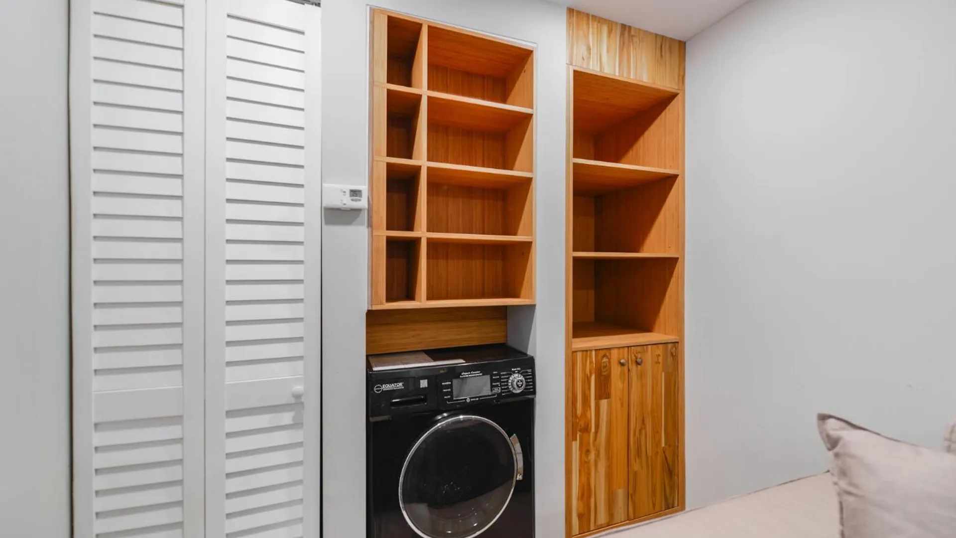 Incredible Comfort: Awesome With Parking Apartment