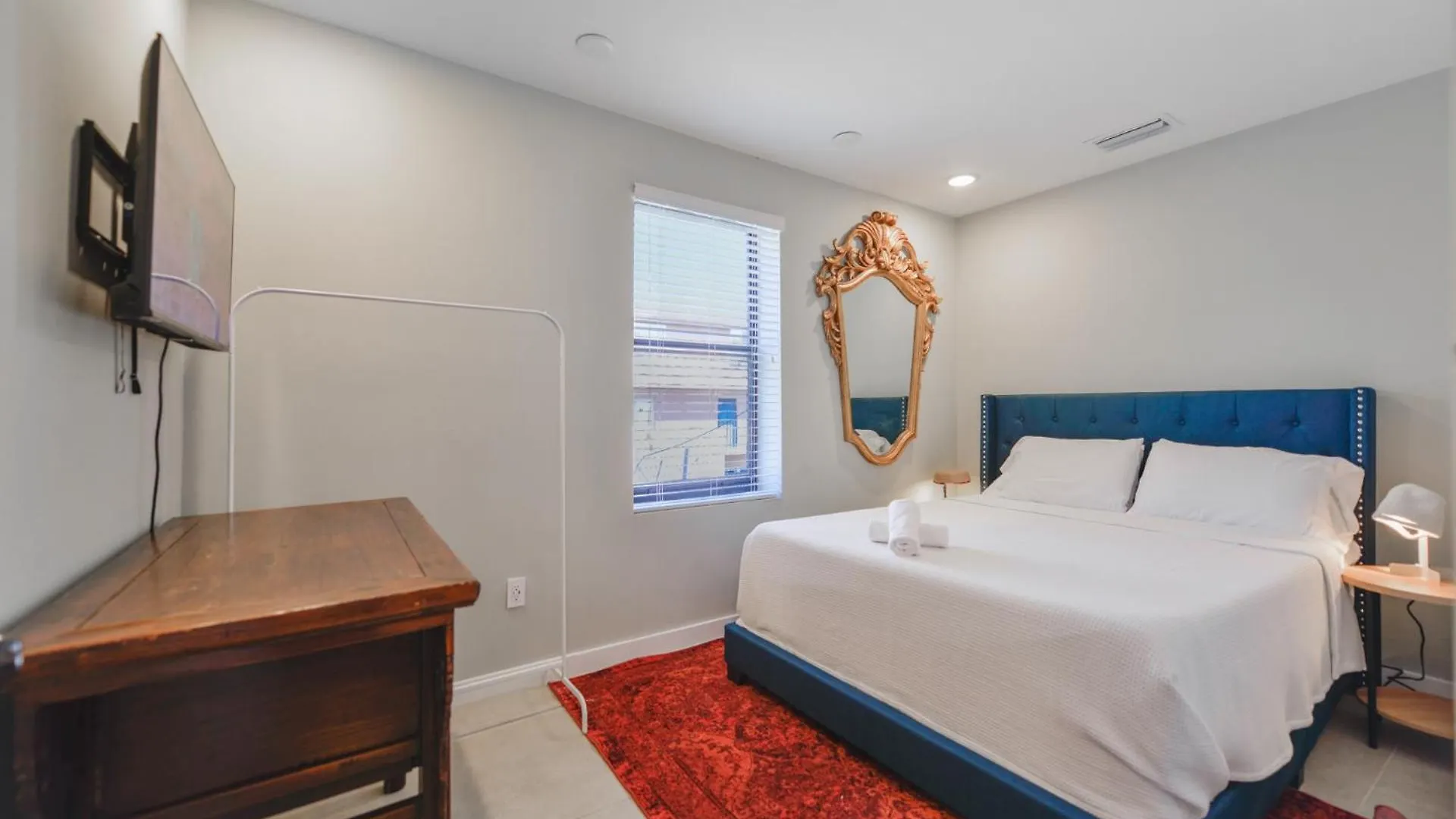 Incredible Comfort: Awesome With Parking