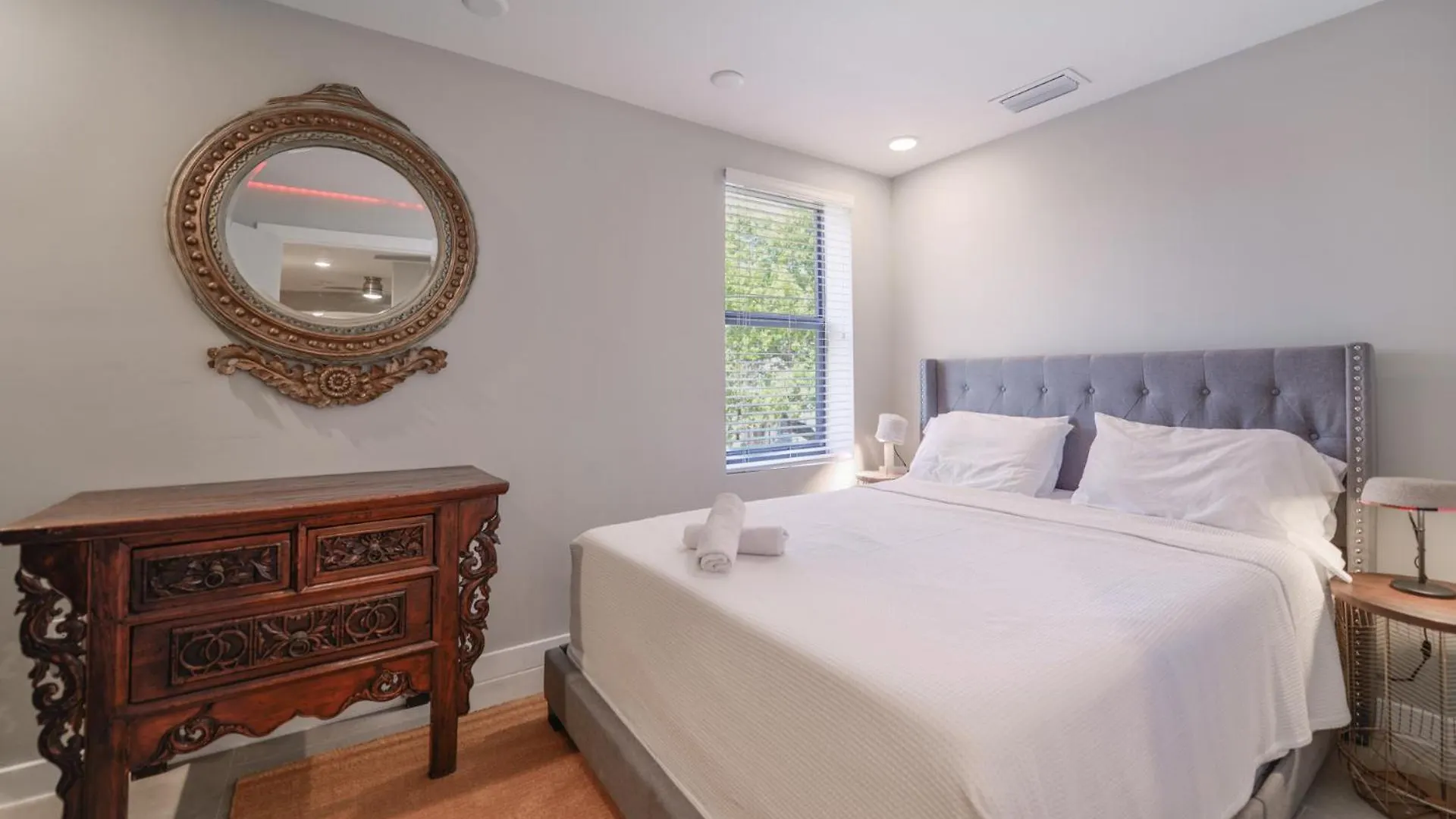 Incredible Comfort: Awesome With Parking Apartment Miami