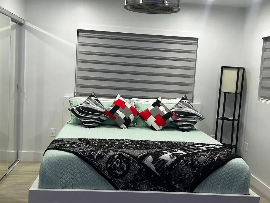 Cozy Apartment, With Separate Entrance Appartamento