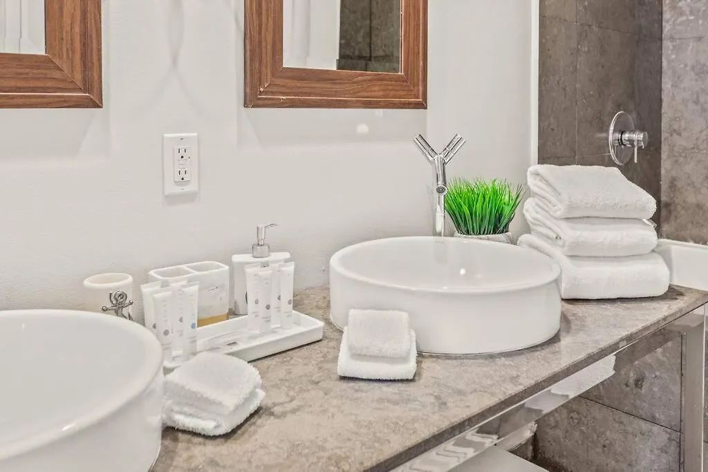 Luxurious Ocean View Unit Brickell W Residences * Miami