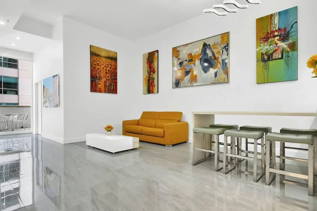 Brickell 3 Bedrooms High Ceiling Loft Apartment *