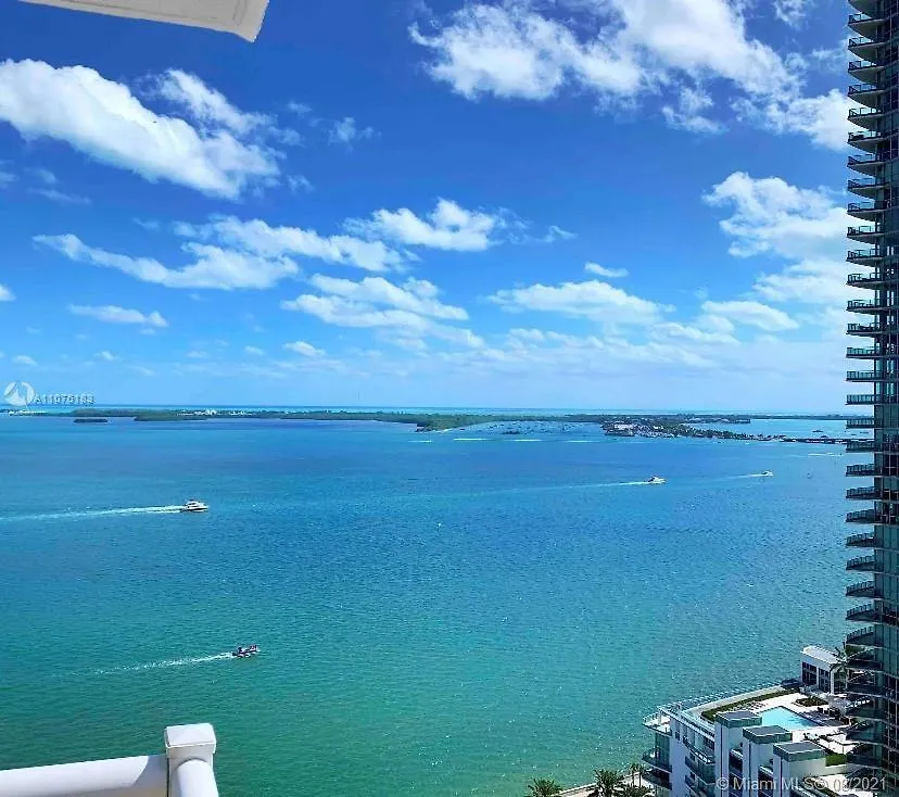 Brickell 3 Bedrooms High Ceiling Loft Apartment