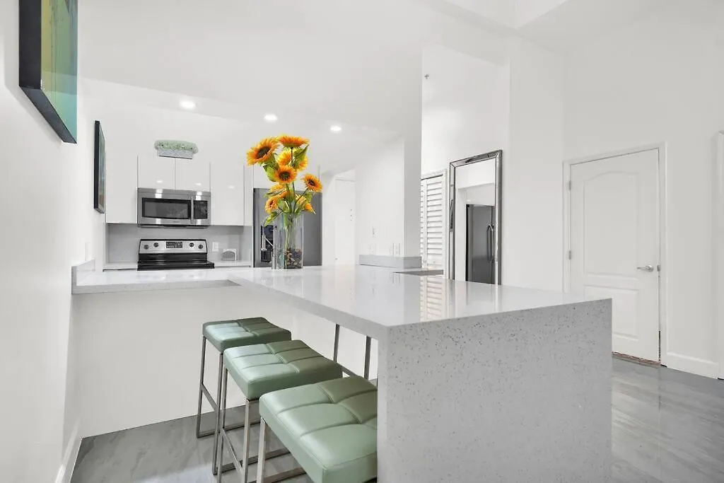 Brickell 3 Bedrooms High Ceiling Loft Apartment Miami