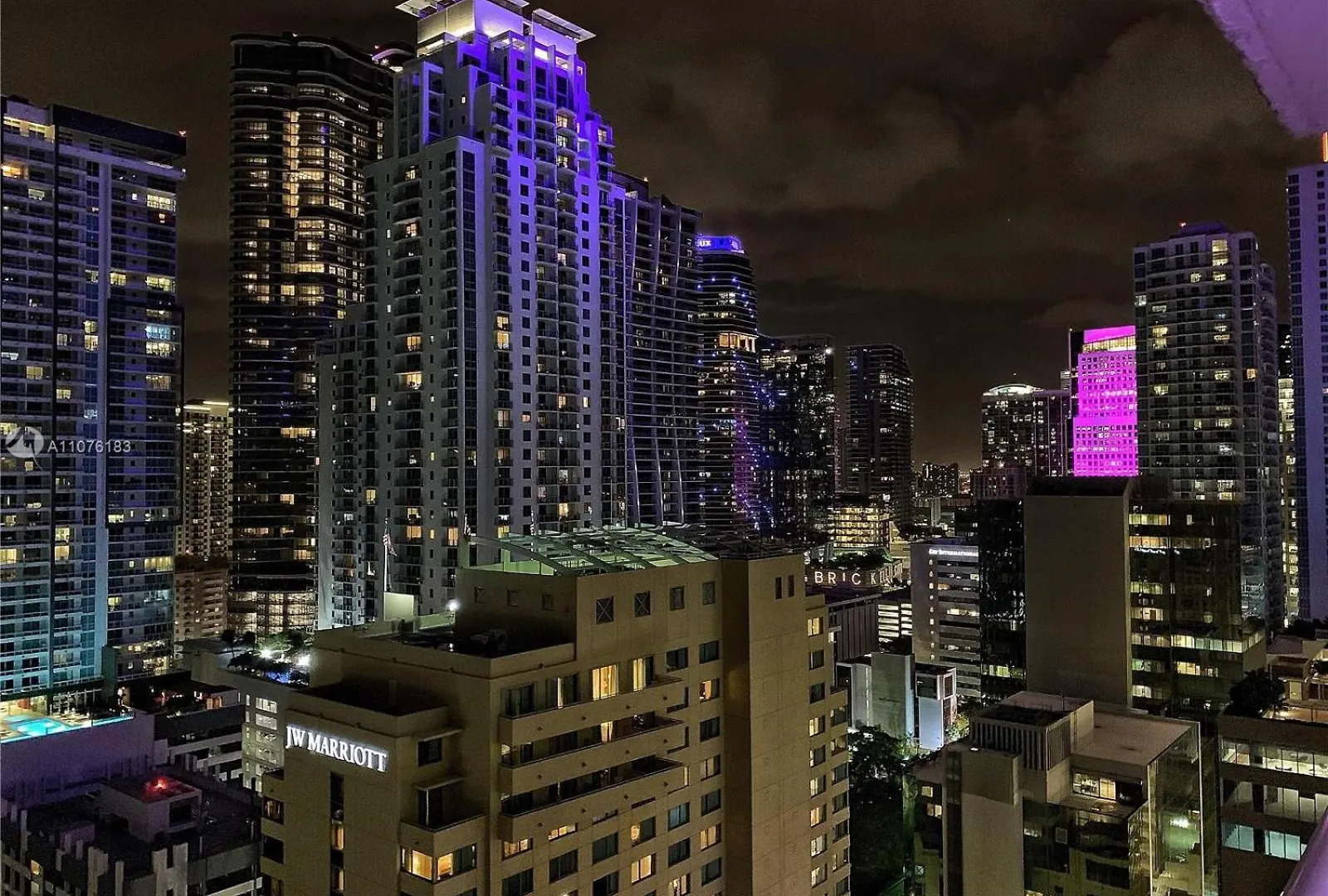 Brickell 3 Bedrooms High Ceiling Loft