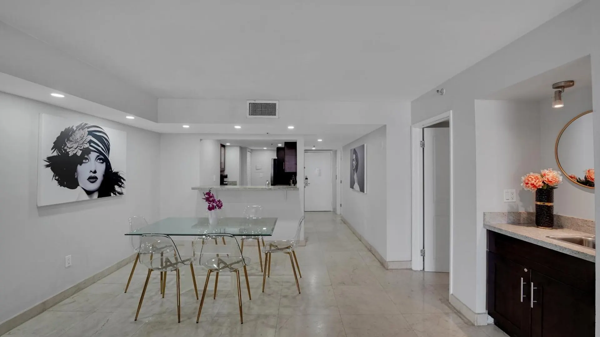 Hello Gorgeous! Water & Skyline Views! Apartment *