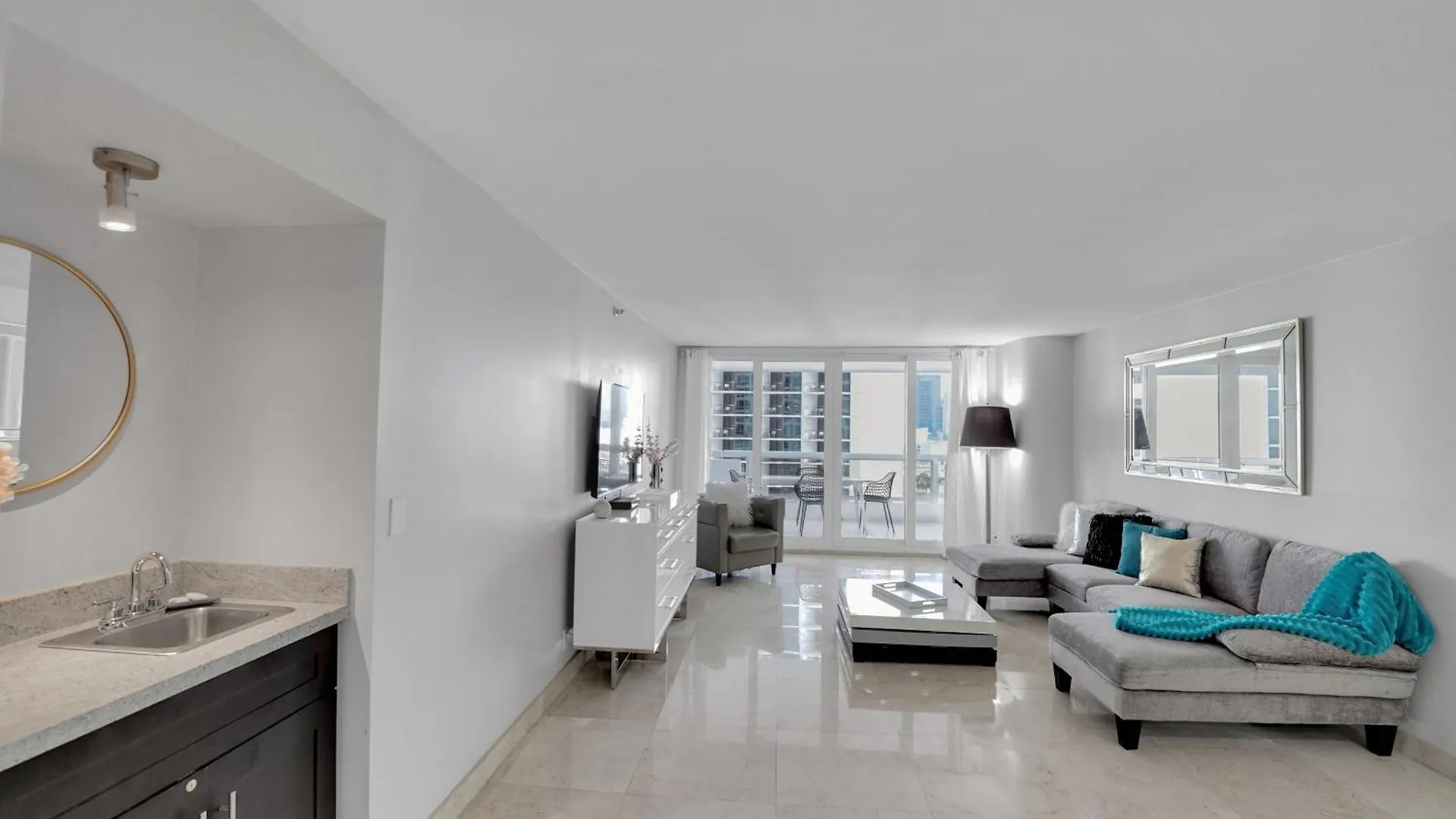 Hello Gorgeous! Water & Skyline Views! Apartment Miami