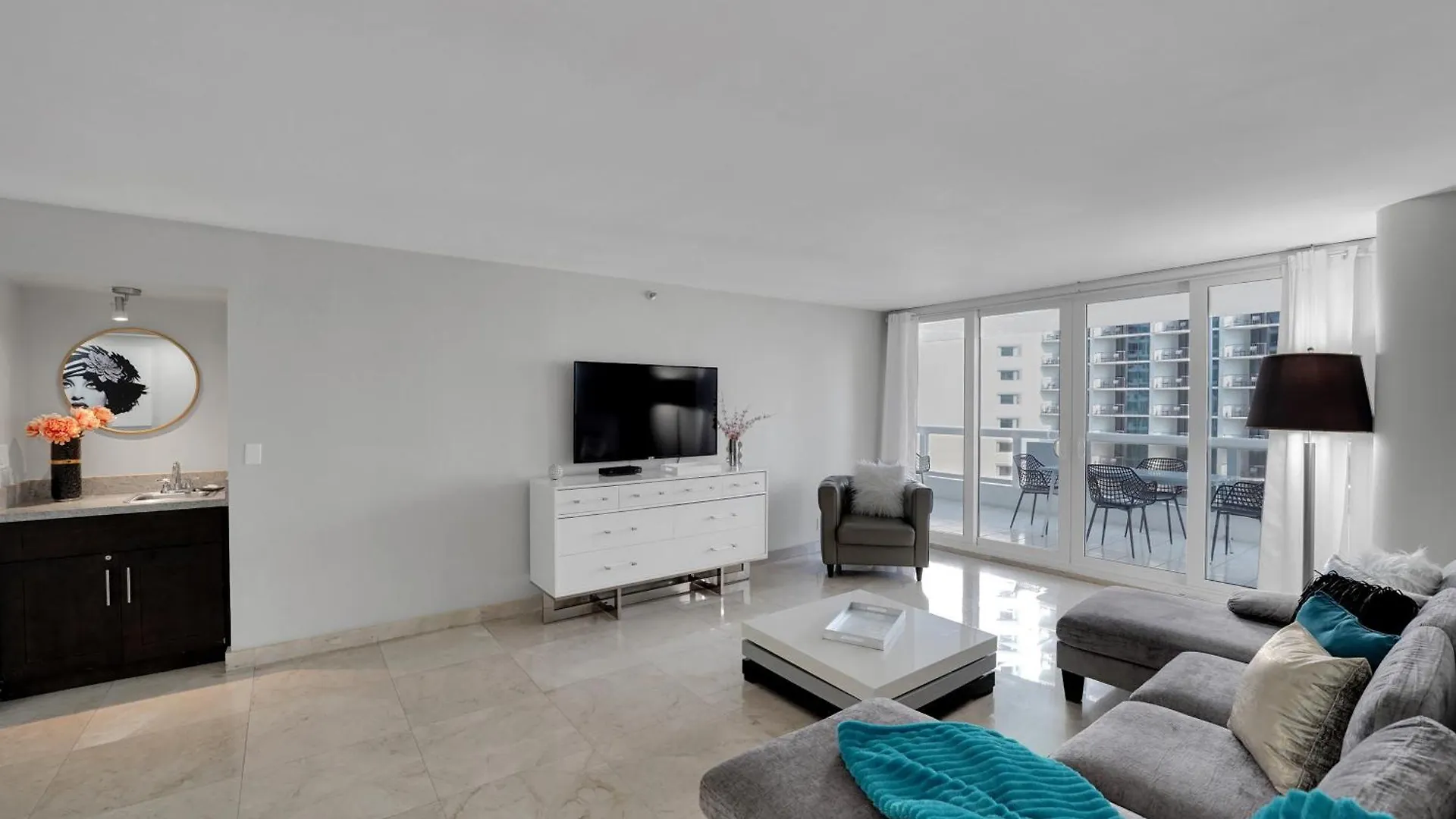Hello Gorgeous! Water & Skyline Views! Apartment Miami
