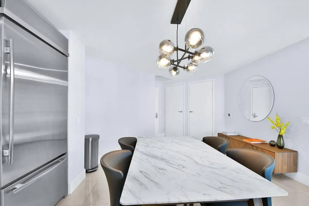 Lovely Upscale Gorgeous View 2bd 2bath In Brickell * Miami