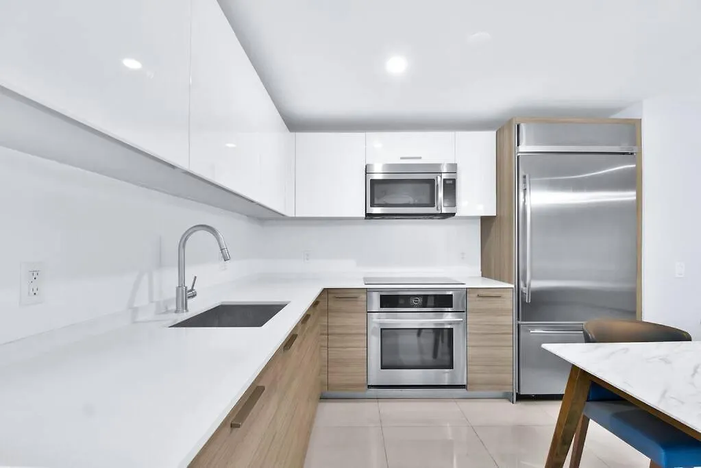 Apartment Lovely Upscale Gorgeous View 2bd 2bath In Brickell Miami