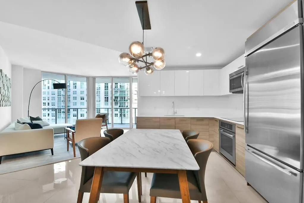 Lovely Upscale Gorgeous View 2bd 2bath In Brickell Apartment Miami