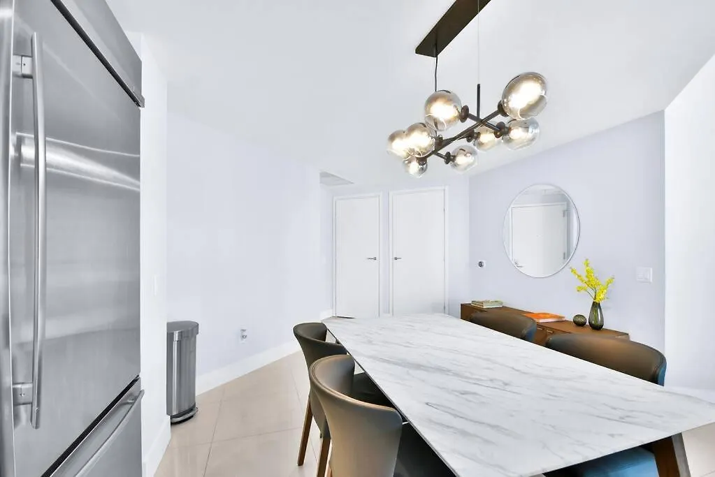 Apartment Lovely Upscale Gorgeous View 2bd 2bath In Brickell *